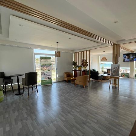 Ocean Green Beach Resorts And Villas Prampram Exterior photo